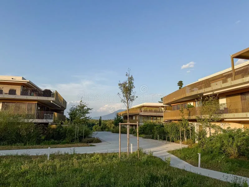 Perumahan modern di pusat Kota Bogor dengan taman hijau