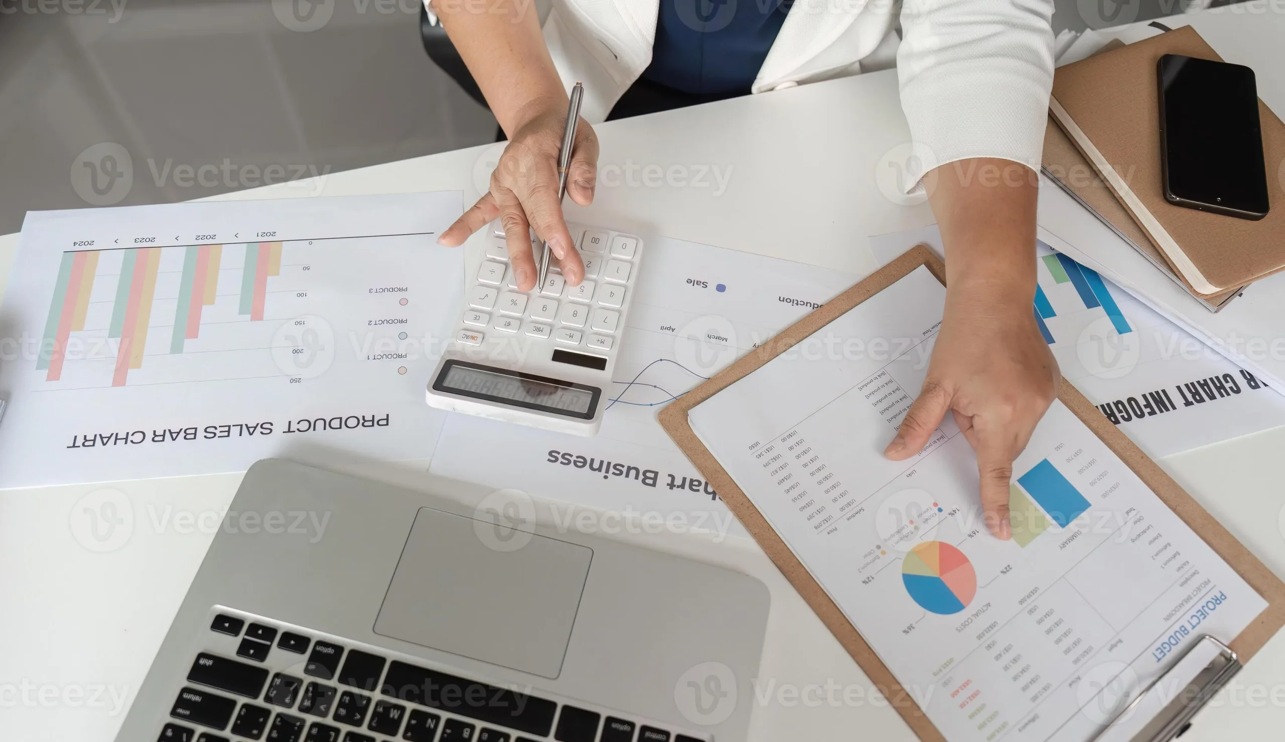 Dokumen KPR dan kalkulator cicilan untuk membeli rumah di Bogor